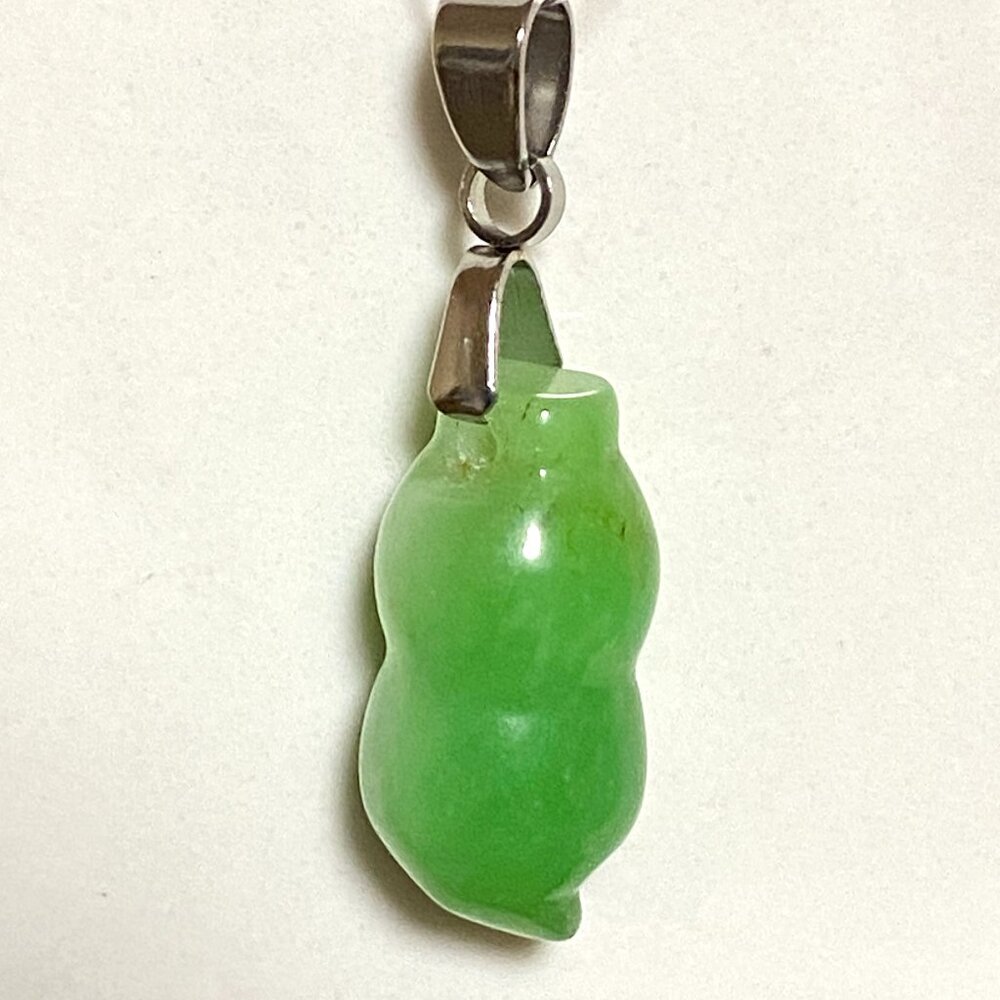 2/20$, Whimsical Green Pea Pod Glass Pendant